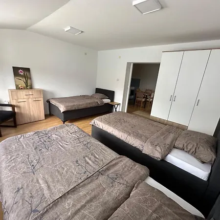 Ab Radesine Apartamento *